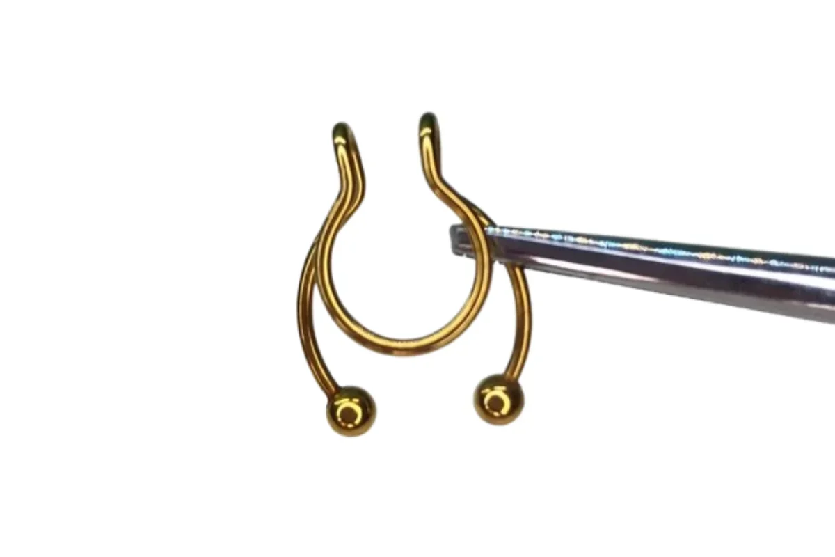 Fake Septum Gold — Oasis Piercing