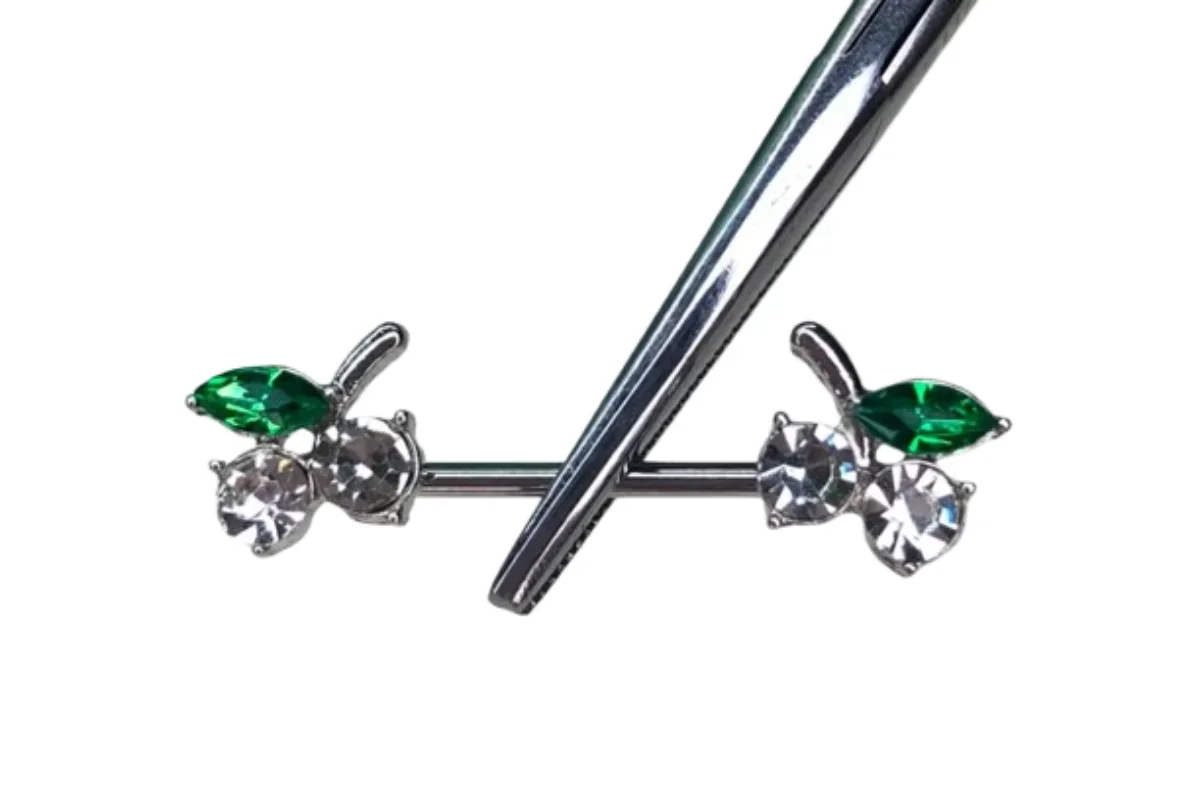 Pezonera Cereza Cristal — Oasis Piercing